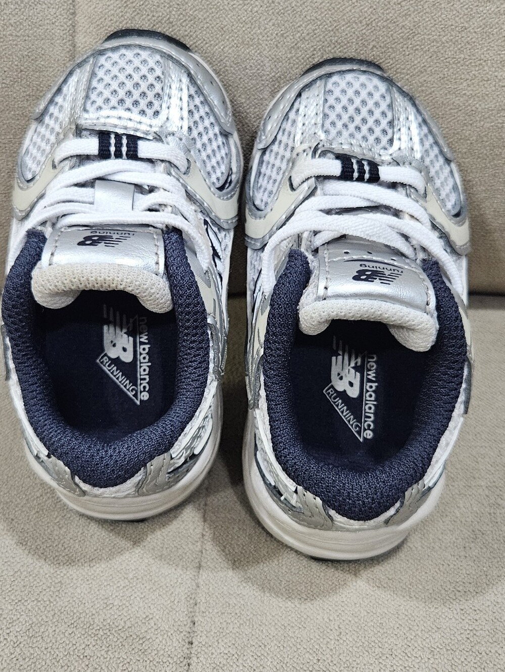 New Balance 530 Bungee Kids Silver and Navy Mesh Sneakers - Picture 7 of 11